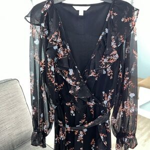 Dress Lauren Conrad black floral size medium length just above the knees